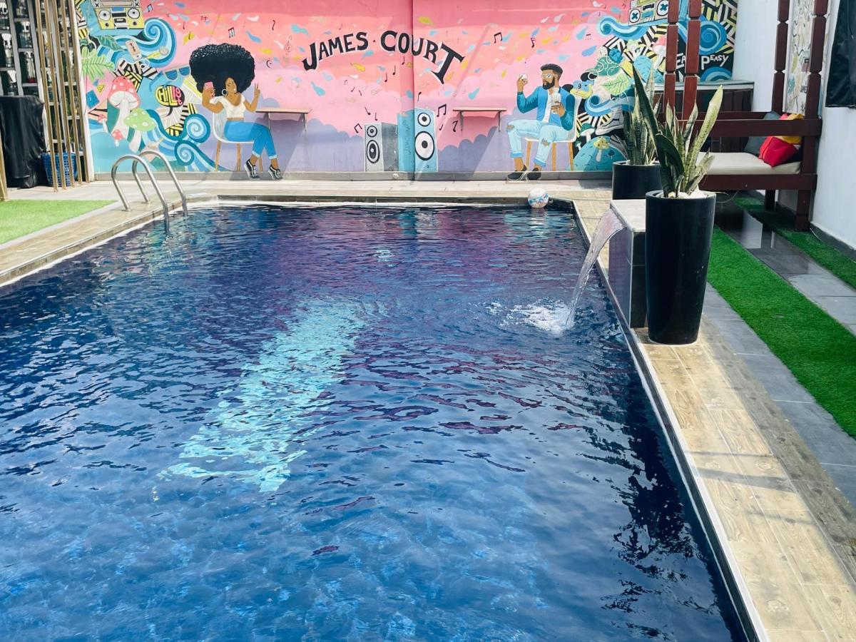James Court Hotel & Luxury Apartments Lekki Esterno foto
