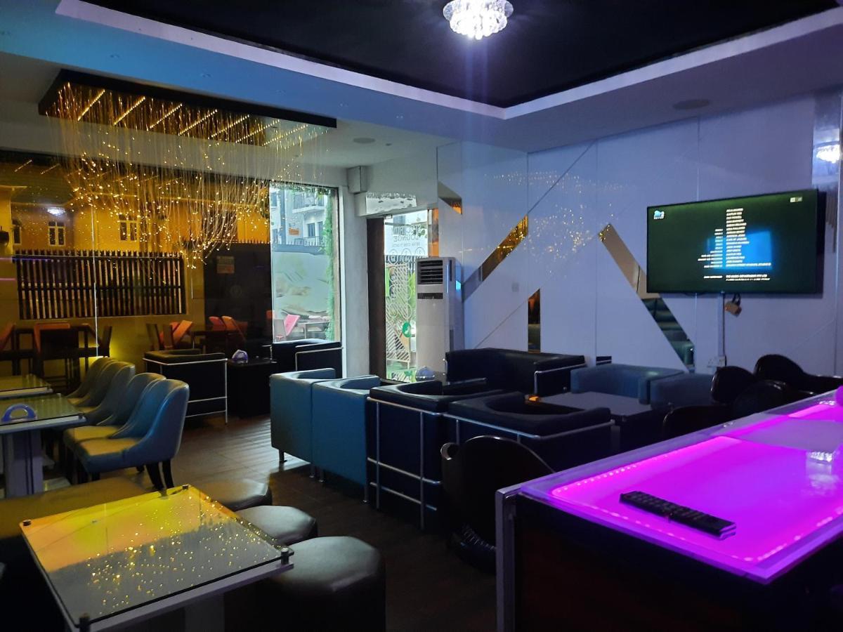 James Court Hotel & Luxury Apartments Lekki Esterno foto