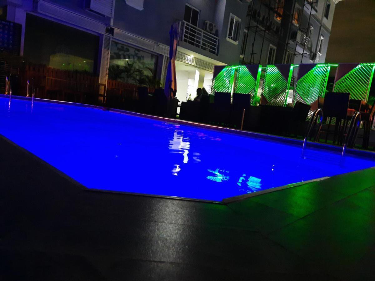 James Court Hotel & Luxury Apartments Lekki Esterno foto