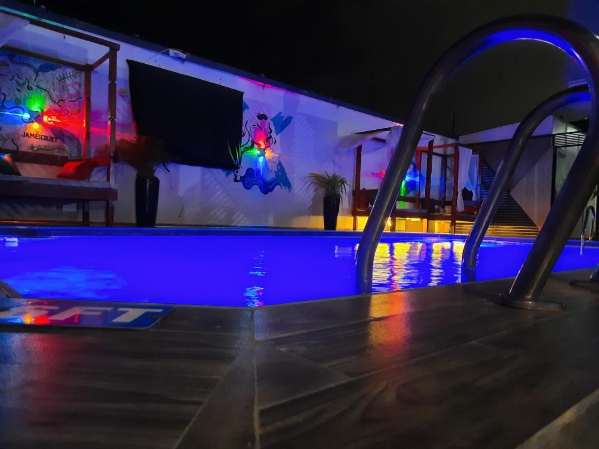 James Court Hotel & Luxury Apartments Lekki Esterno foto
