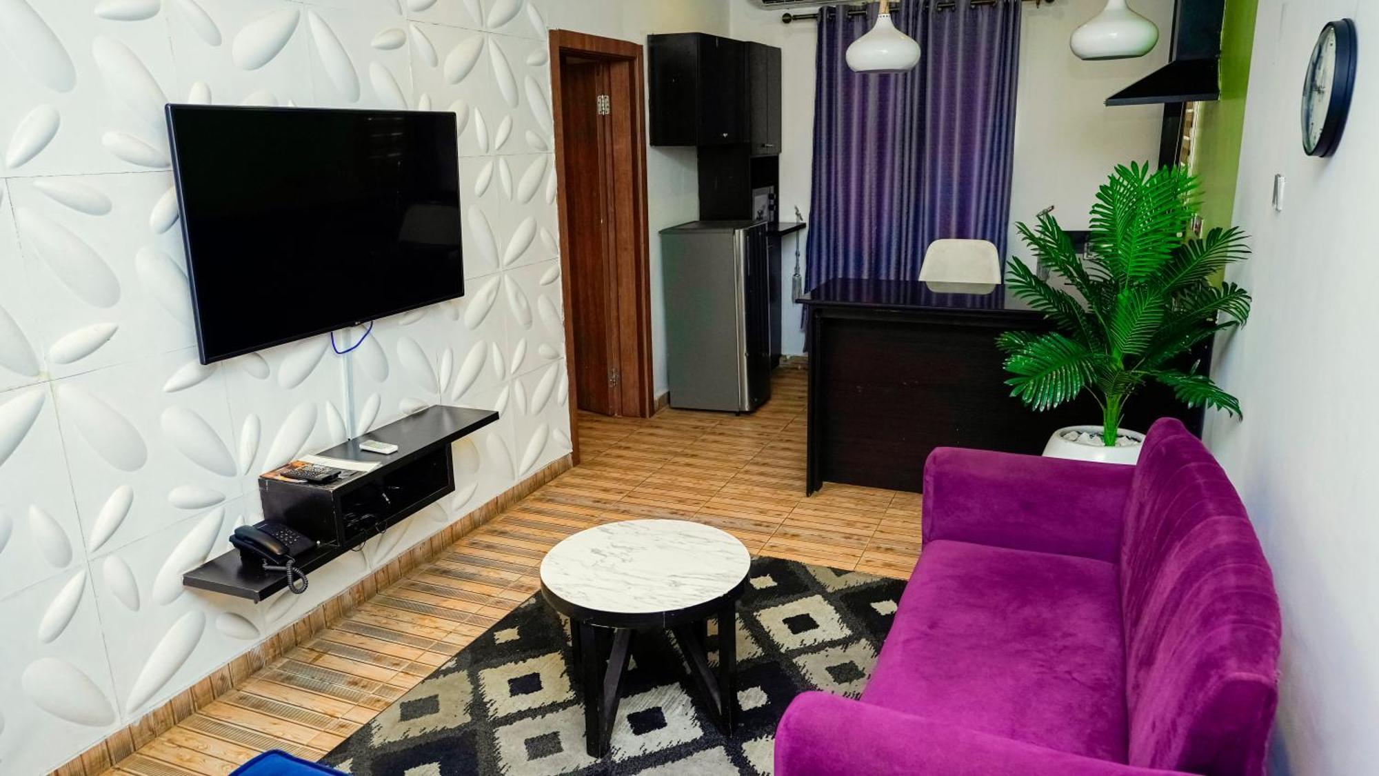 James Court Hotel & Luxury Apartments Lekki Esterno foto