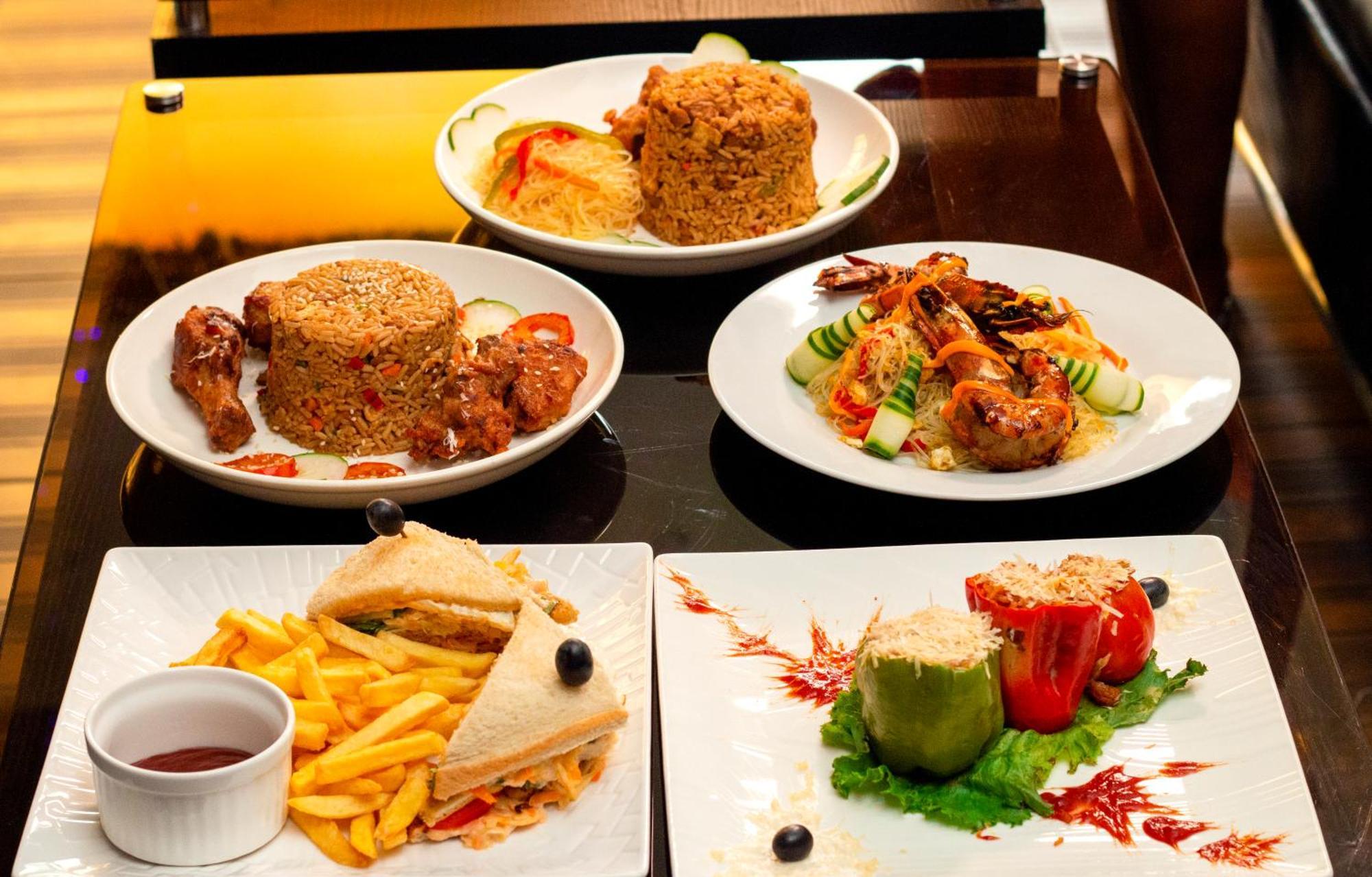 James Court Hotel & Luxury Apartments Lekki Esterno foto